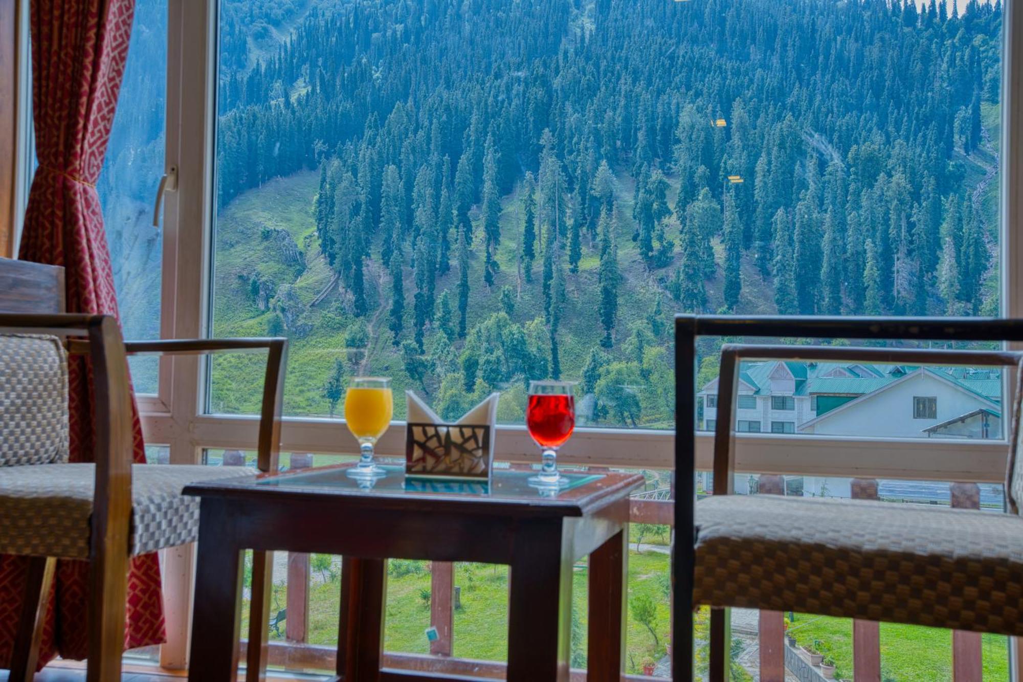 Golden Meadows Hotels & Resorts Sonāmarg Exterior foto